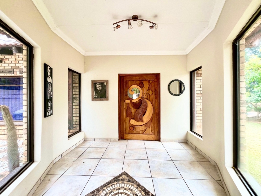 4 Bedroom Property for Sale in Safari Gardens North West